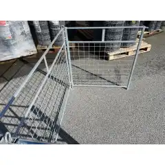 <span style="color:#000000;"><strong><span style="background-color:#f1c40f;">GULLS&Oslash;YA</span></strong></span> - Lettgrinder med 4 mm rutenett nederst.