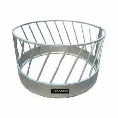 <strong><span style="background-color:#f39c12;">BATEMAN</span></strong> - Stor forhekk for sau med diagonale spiler i front.